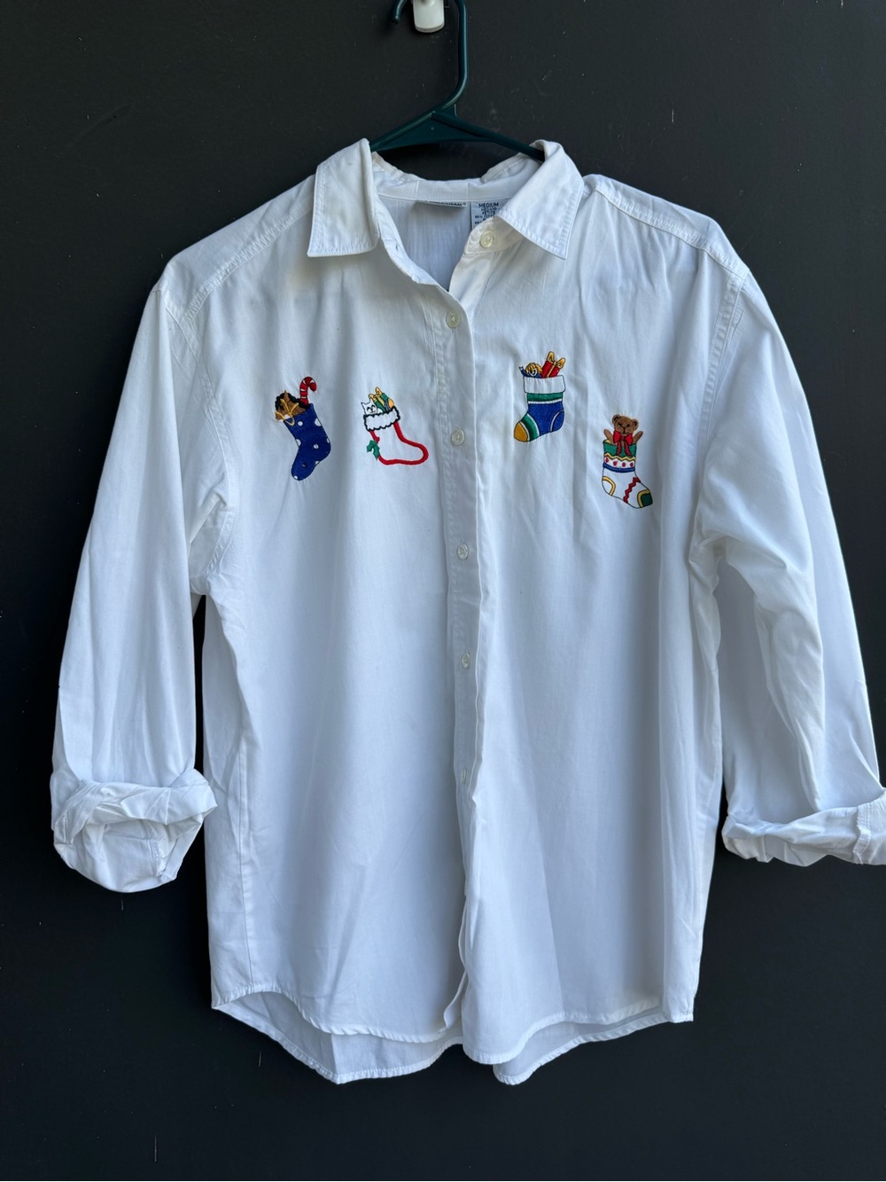 Vintage Cabin Creek Button down Christmas embroidery shirt